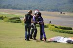 Adhuna Akhtar at Aamby Valley skydiving event in Lonavla, Mumbai on 4th Dec 2012 (27).JPG